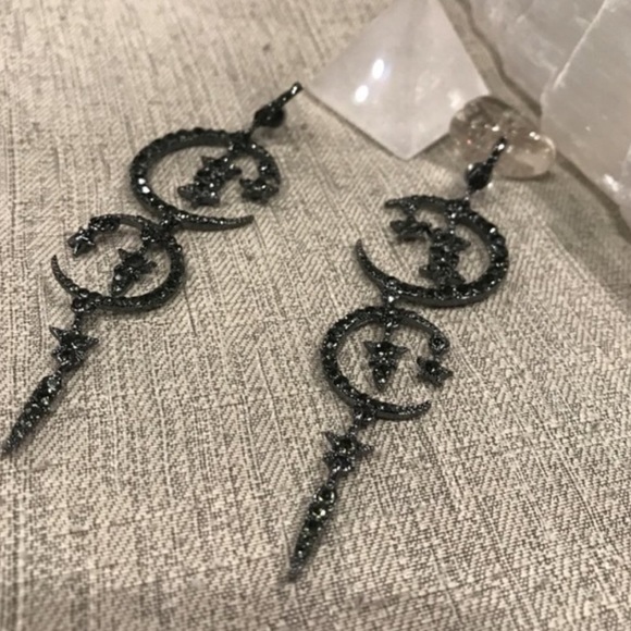 Black Sparkling ✨ Earrings